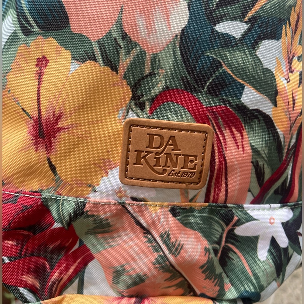 Da Kine Drawstring Satchel Backpack
*matching regular backpack in my store!
